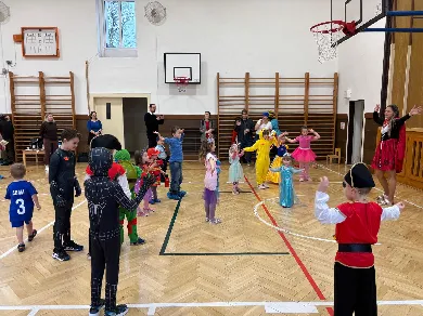 Maškarní s rodiči